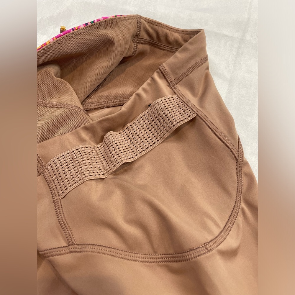 NIKE Speed Icon Clash in Desert Dust 7/8 Running Legging Women's Size M - Picture 14 of 16